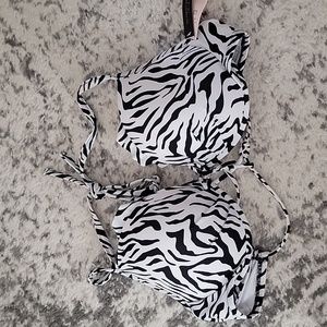 New with tags, Victorias Secret Bikini Top 36d